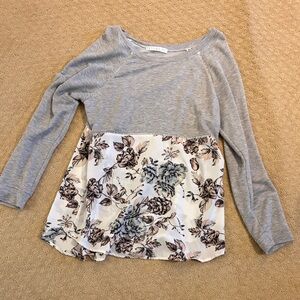 Potter's Pot Gray and Floral Top